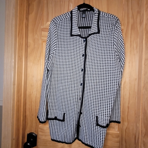 Houndstooth Sweater Button Front Cardigan 1X - Picture 2 of 6